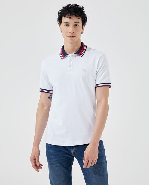 Oferta de Camiseta tipo polo con colores en el cuello para hombre por $59950 en Americanino